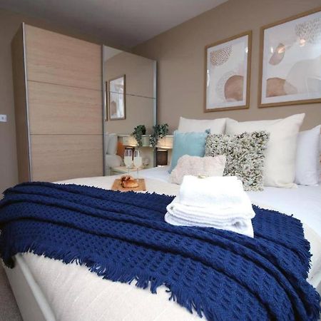 The Observatory By Mia Living 2 Bedroom Apartment Overlooking Swansea Beach With Free Parking Exterior foto